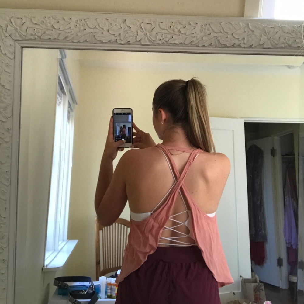 LF crisscross backless top
